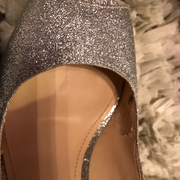 Enzo Angiolini Silver Glitter Pumps - Picture 8 of 14